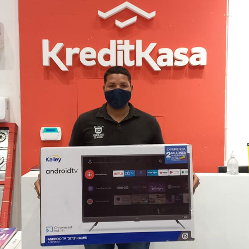 ivan billason comprando llaves con chip en barranquilla